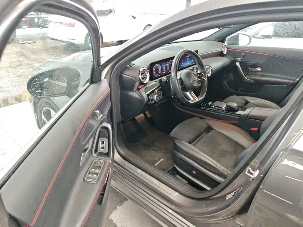 Mercedes-Benz A-Class 2023 — фото 16