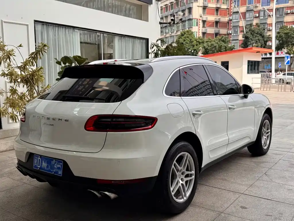 Porsche Macan 2015 — фото 9
