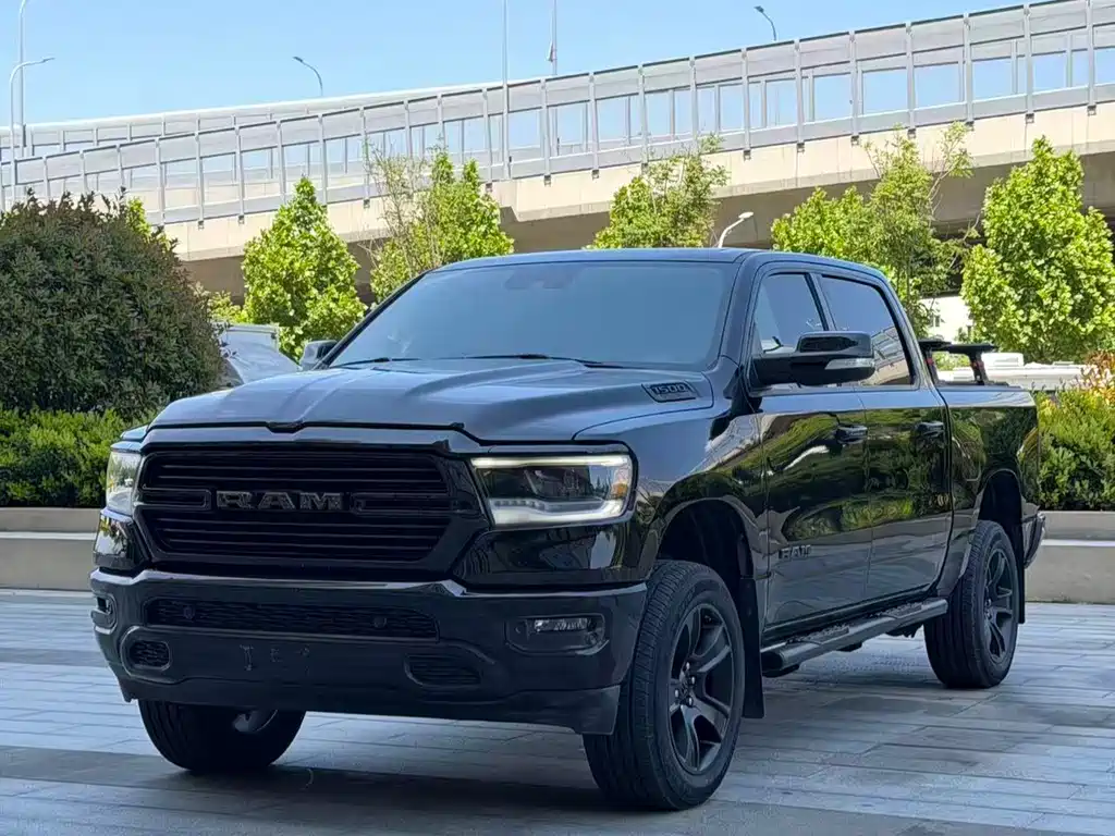 RAM Trucks 2022 — фото 2