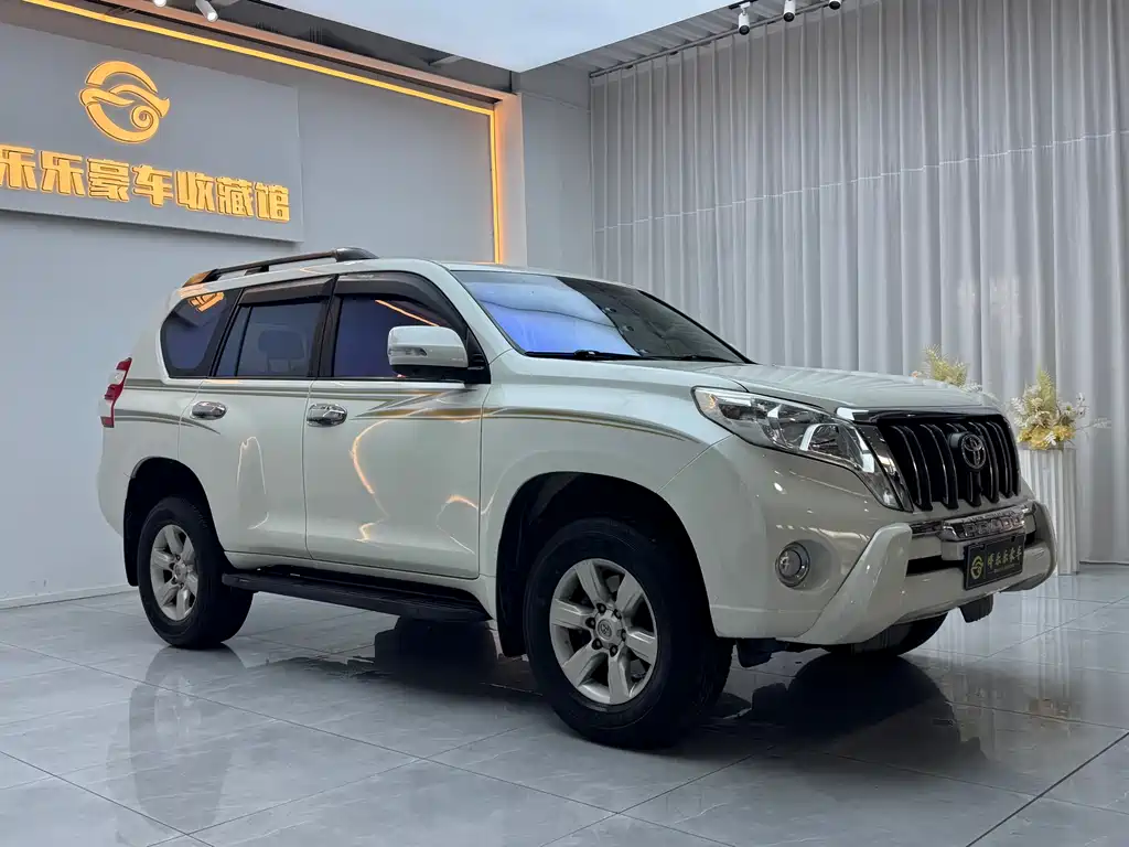Toyota Prado 2017 — фото 3