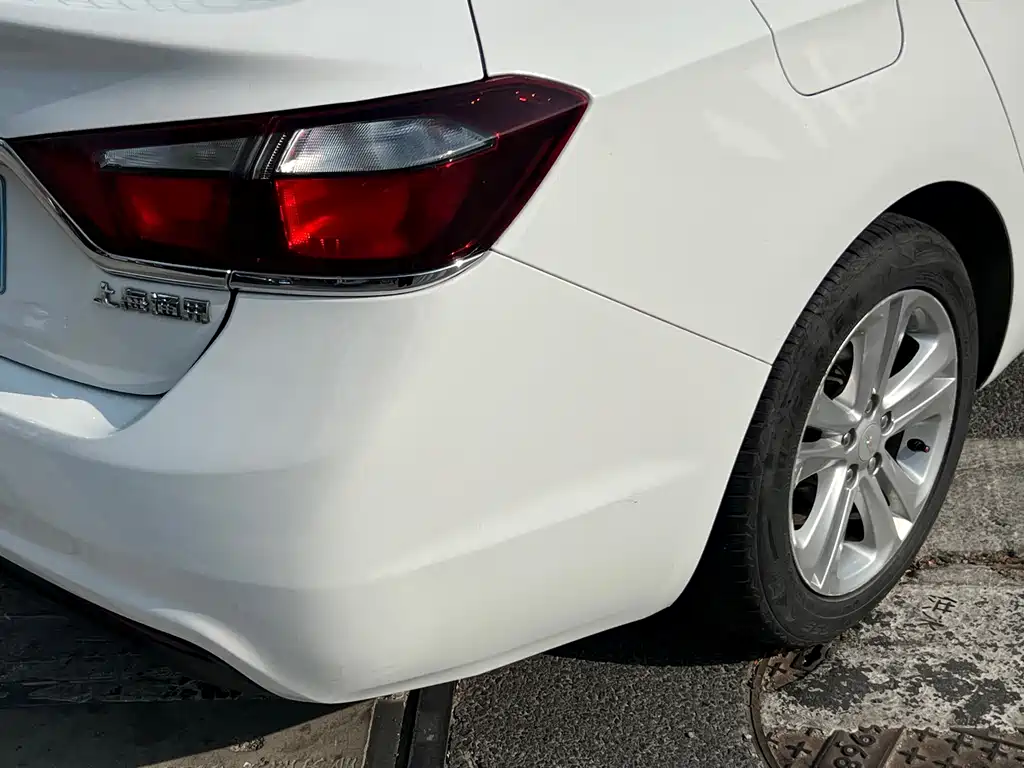 Chevrolet Cruze 2015 — фото 10