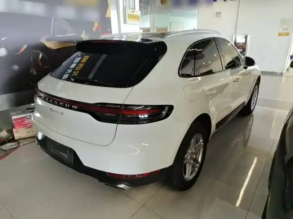 Porsche Macan 2020