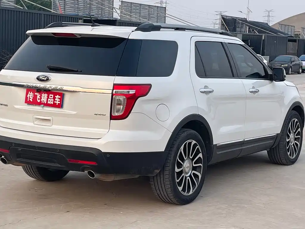 Ford Explorer 2014 — фото 11