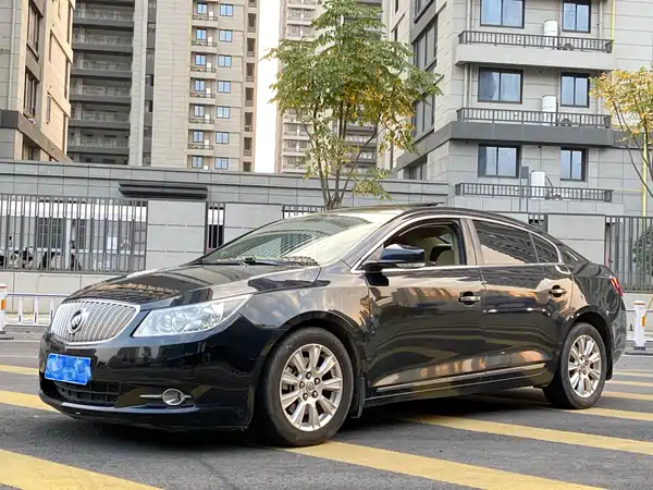 Buick LaCrosse 2011