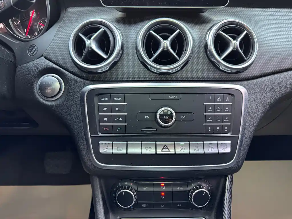 Mercedes-Benz GLA 2019 — фото 12