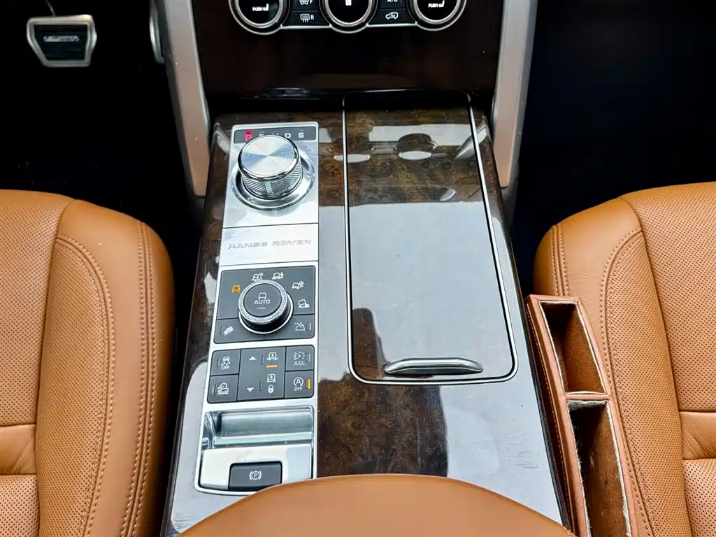 Land Rover Range Rover 2018 — фото 15