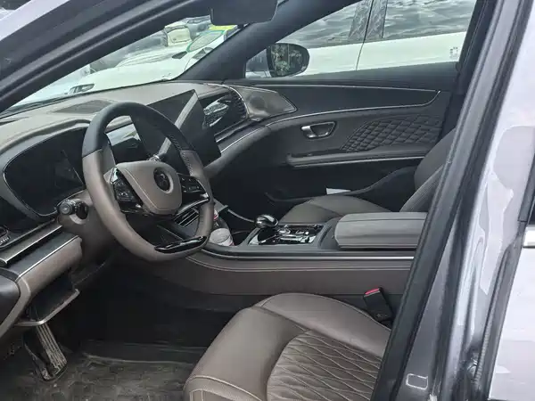 BYD Han 2024