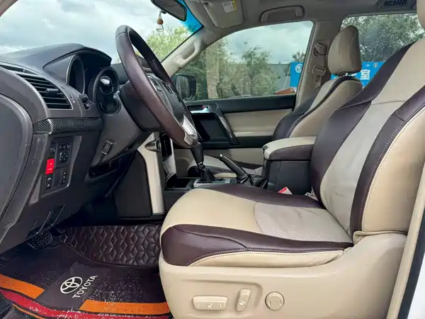 Toyota Prado 2012