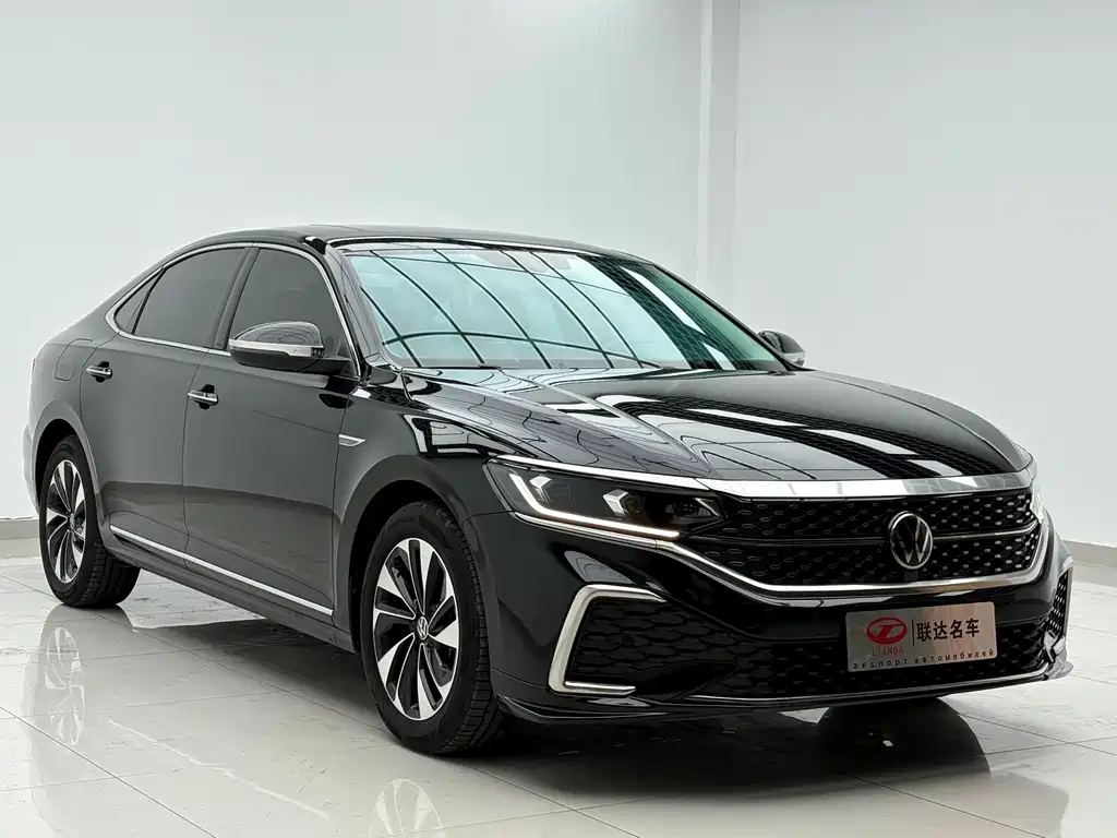 Volkswagen Passat 2023