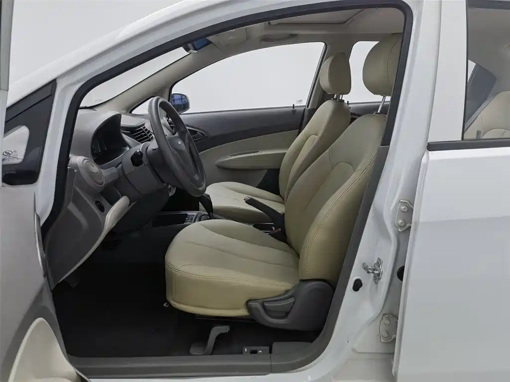 Chevrolet Sail 2014 — фото 10
