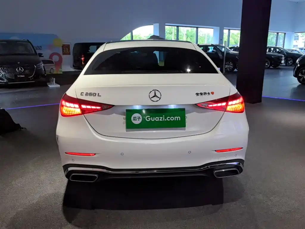 Mercedes-Benz C-Class 2023 — фото 6