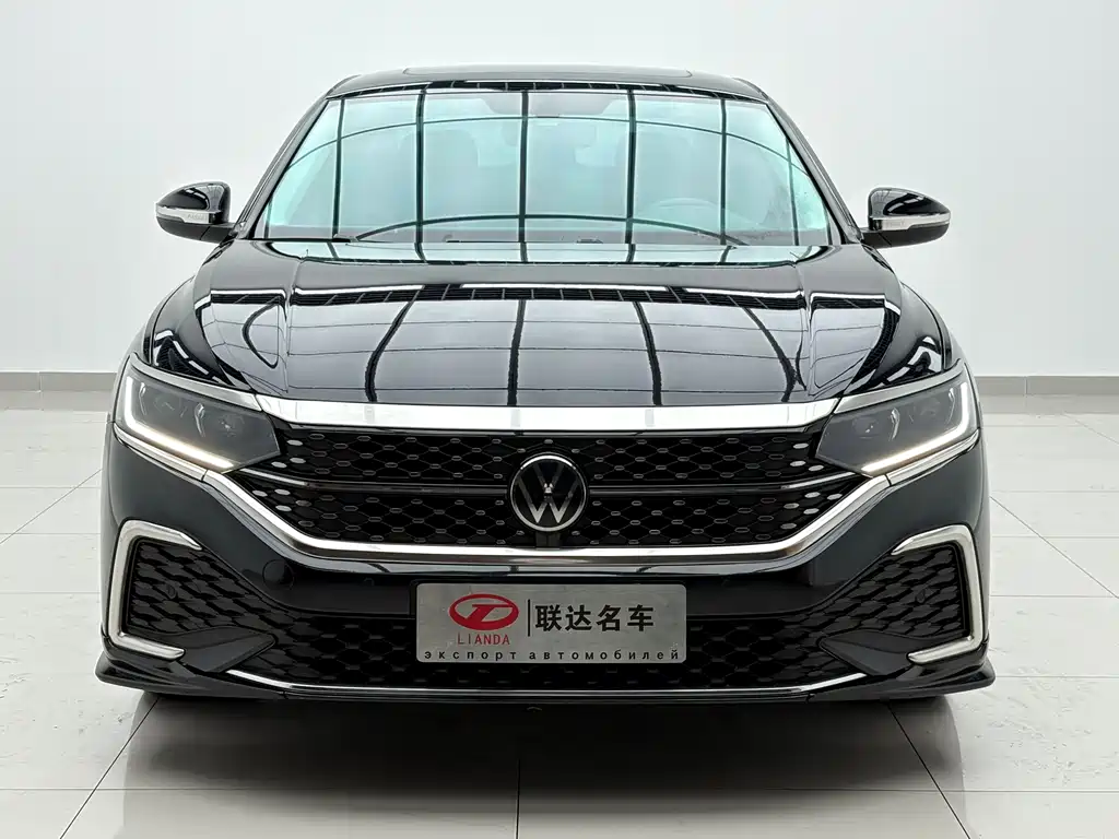 Volkswagen Passat 2023