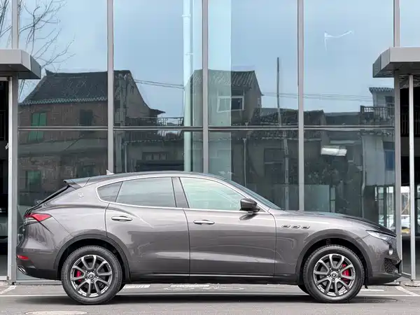 Maserati Levante 2021