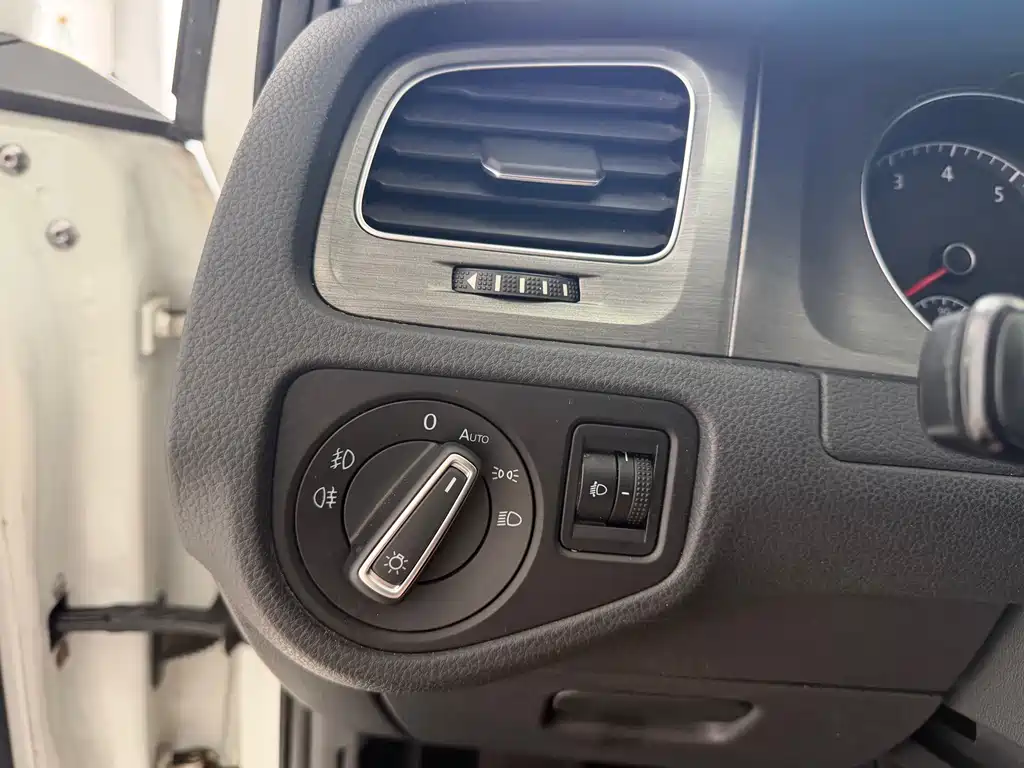 Volkswagen Golf 2016