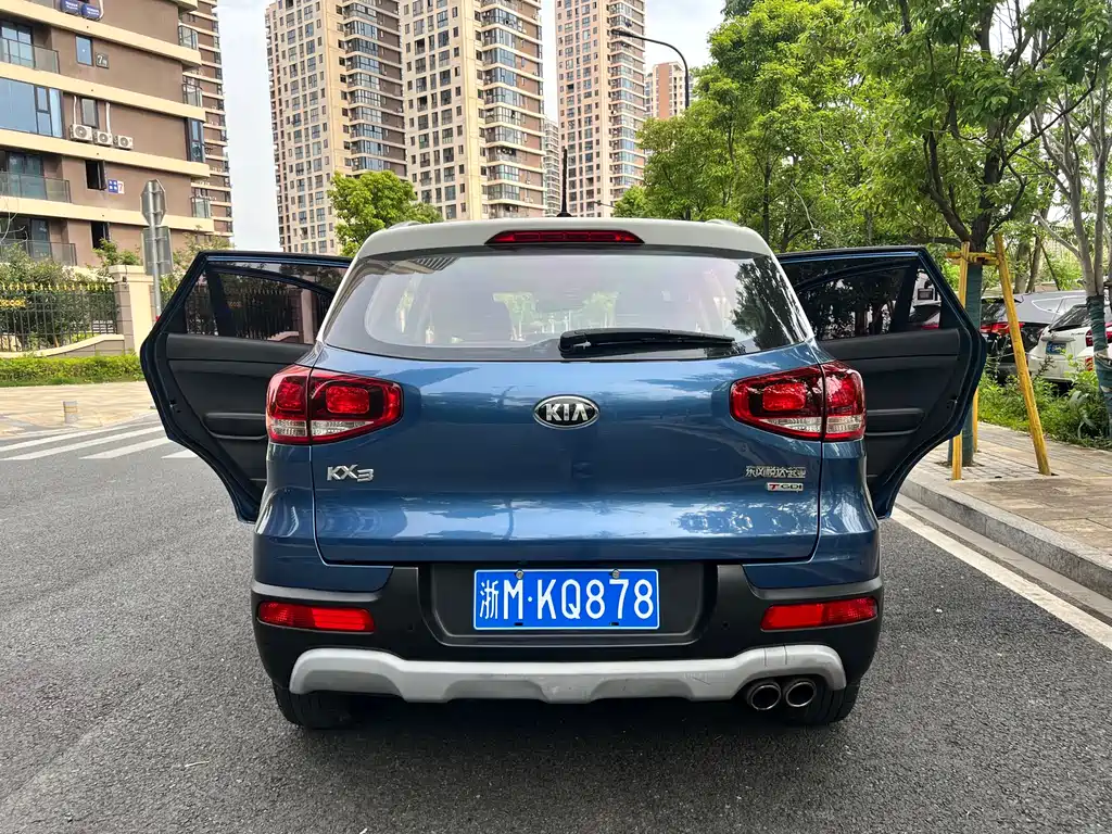 Kia KX3 2017 — фото 15