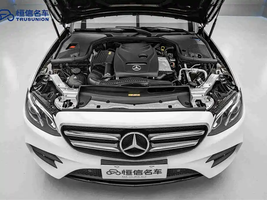 Mercedes-Benz E-Class 2017 — фото 21