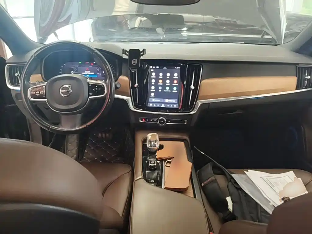 Volvo S90 2023 — фото 10