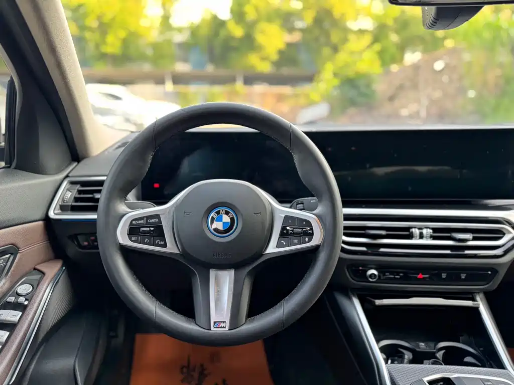 BMW i3 2024 — фото 12