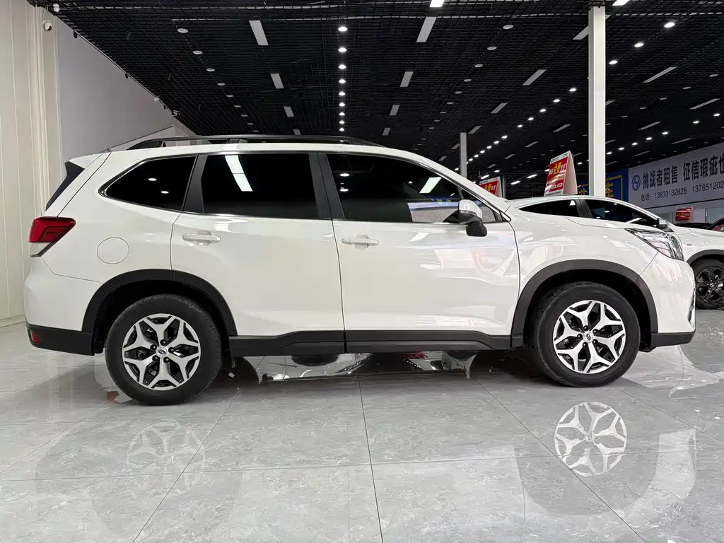 Subaru Forester 2020 — фото 9