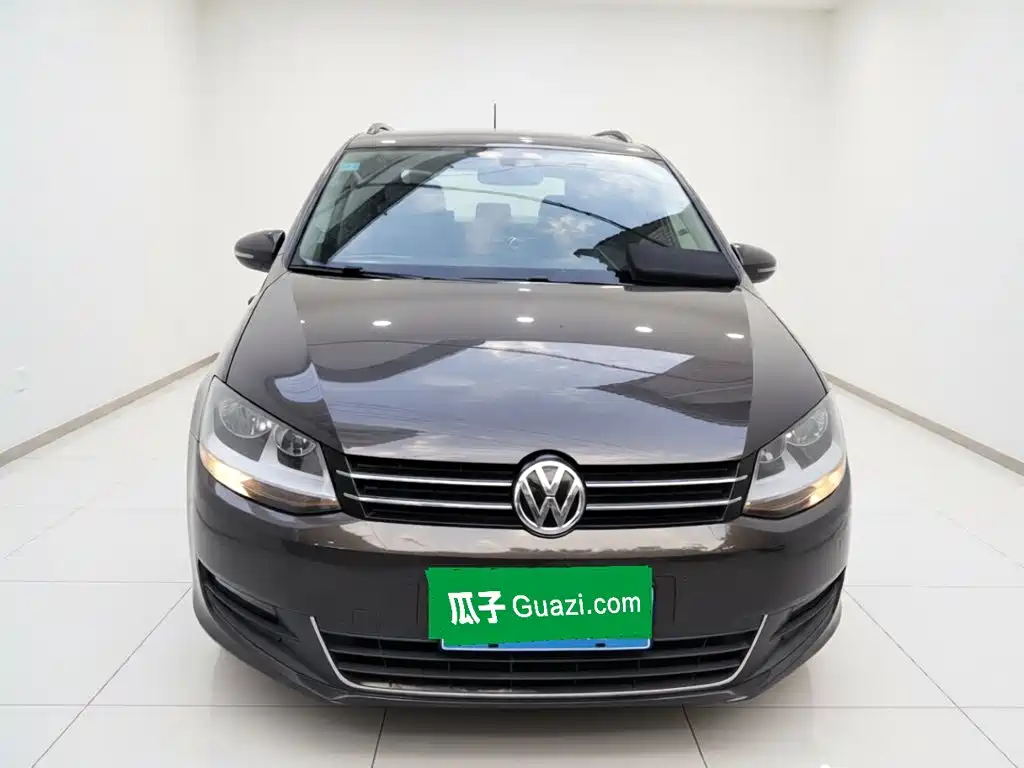 Volkswagen Sharan 2017 — фото 2