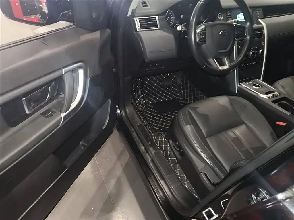 Land Rover Discovery Sport 2017 — фото 9