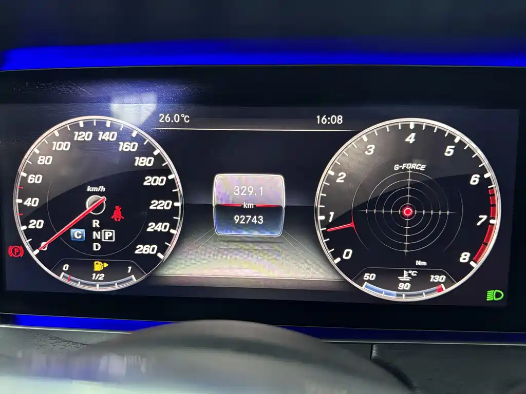 Mercedes-Benz E-Class 2018 — фото 10