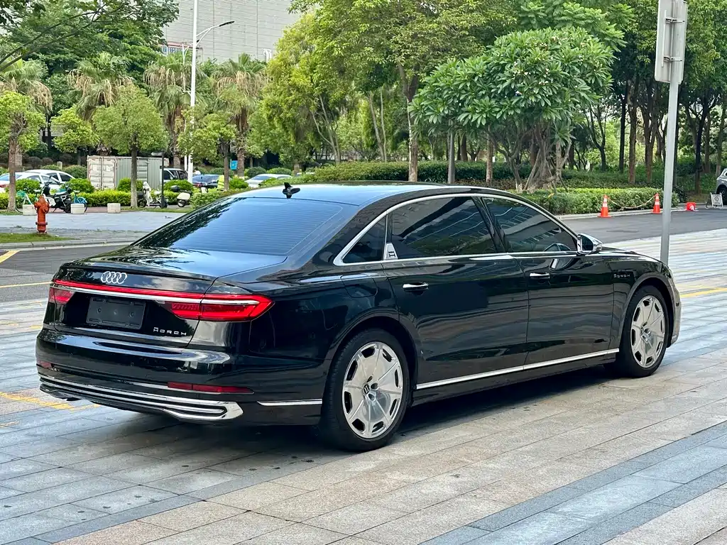 Audi A8 2024 — фото 21