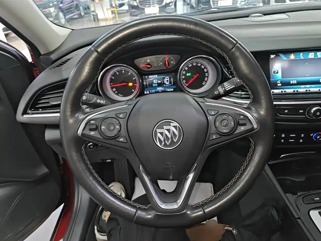 Buick Regal 2019 — фото 11