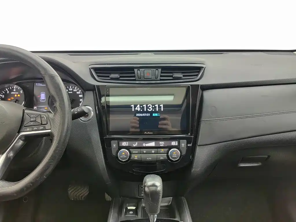 Nissan X-Trail 2018 — фото 12