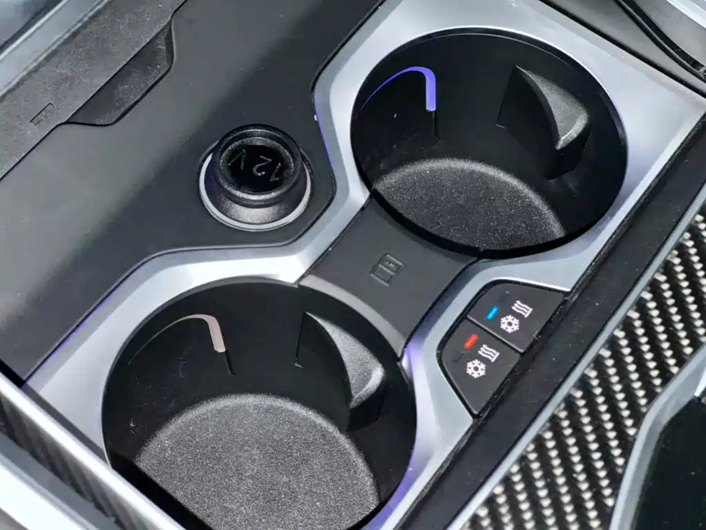 BMW XM 2025 — фото 14