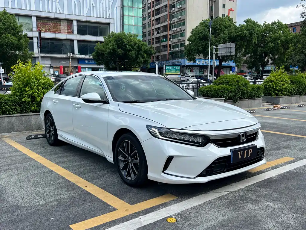 Honda Inspire 2022 — фото 3
