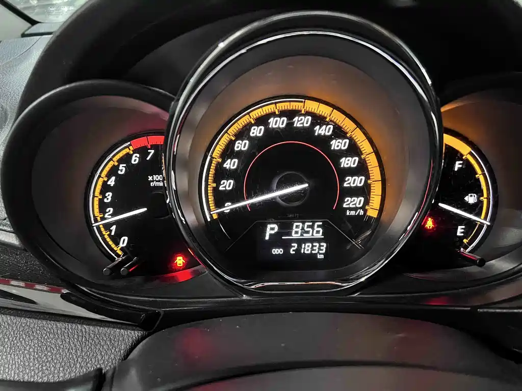 Toyota Yaris L 2023