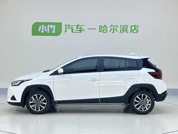 Toyota Yaris L 2022