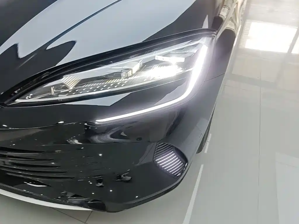 BYD Seal 07 DM-i 2026 — фото 18