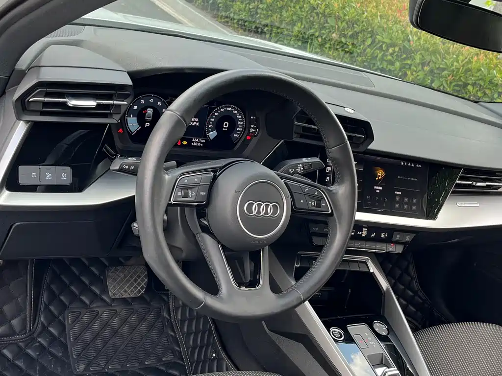 Audi A3 2022 — фото 12