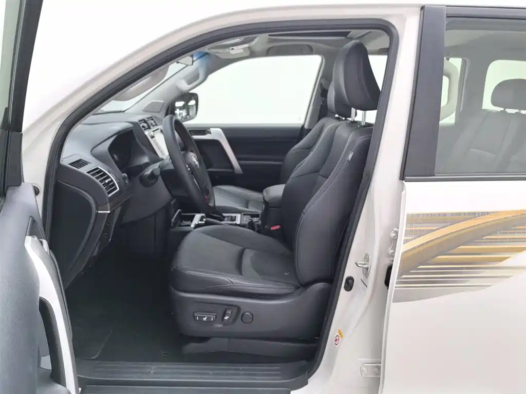 Toyota Prado 2018 — фото 10