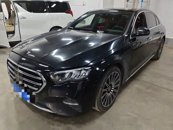 Mercedes-Benz E-Class 2024