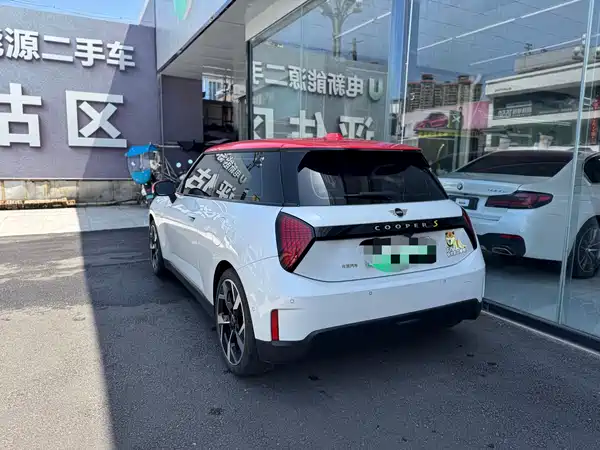 MINI Cooper 2024