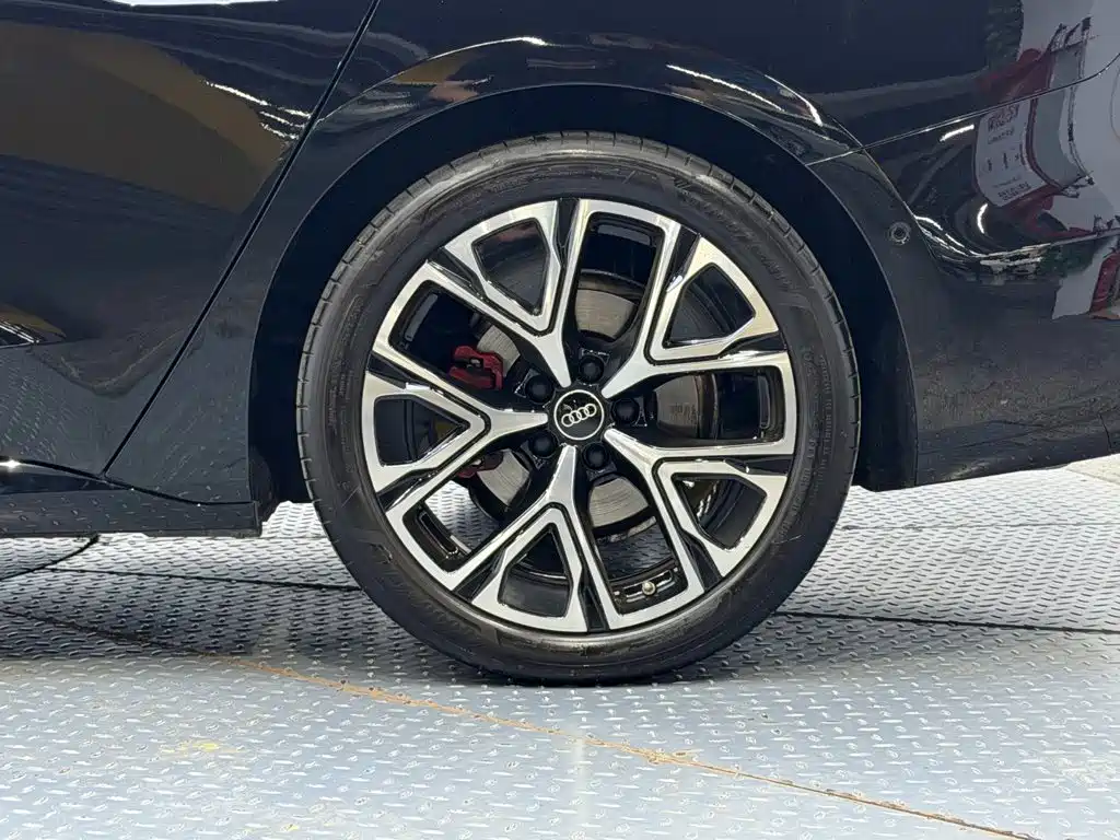 Audi A5L Sportback 2025 — фото 13