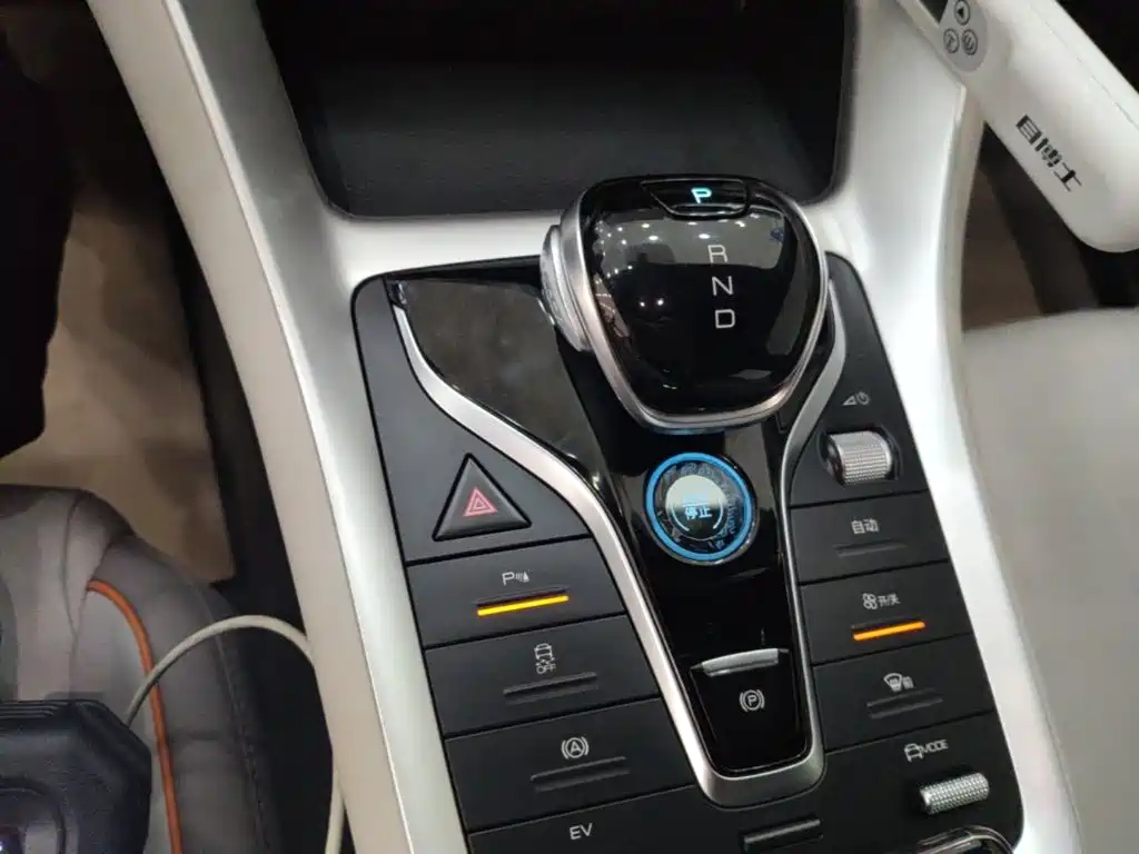 BYD Song Pro New Energy 2025 — фото 14