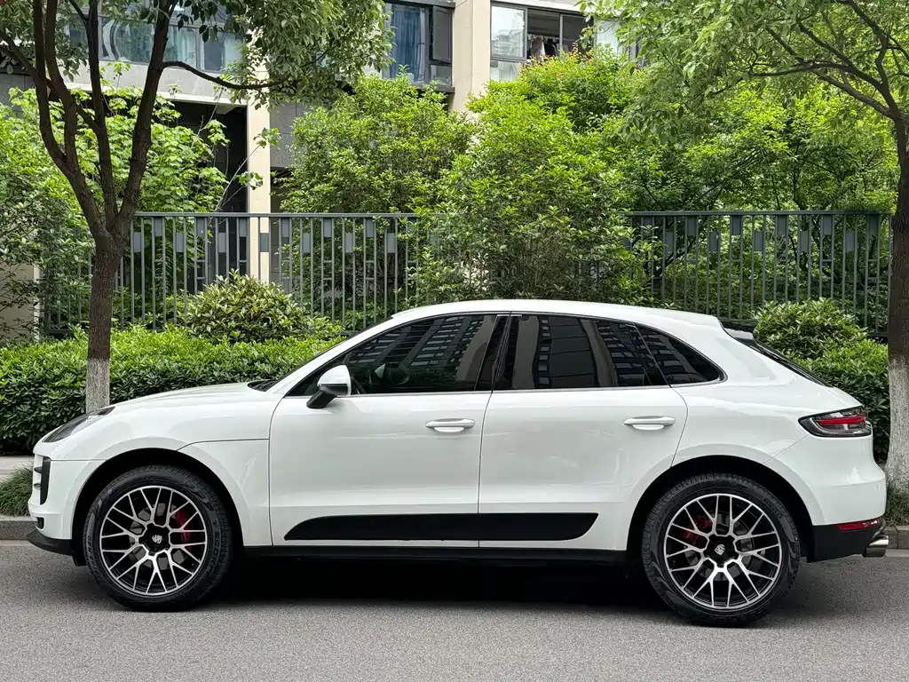 Porsche Macan 2021 — фото 4