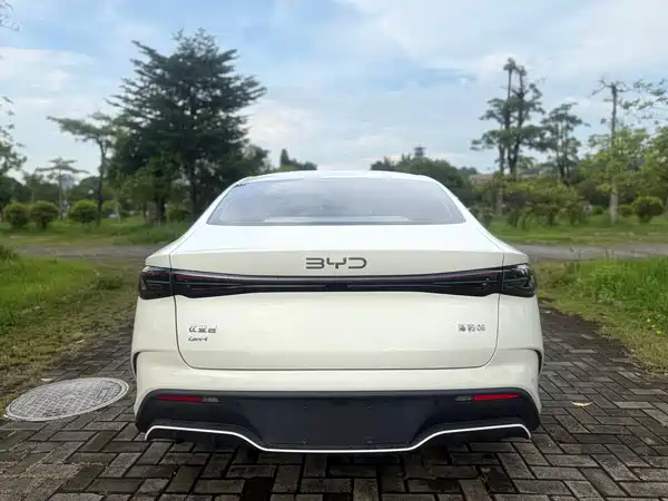 BYD Seal 06 2024
