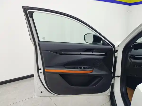 Changan UNI-V 2022