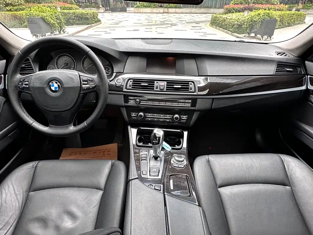 BMW 5 Series 2013 — фото 9