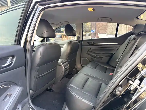 Nissan Teana 2021