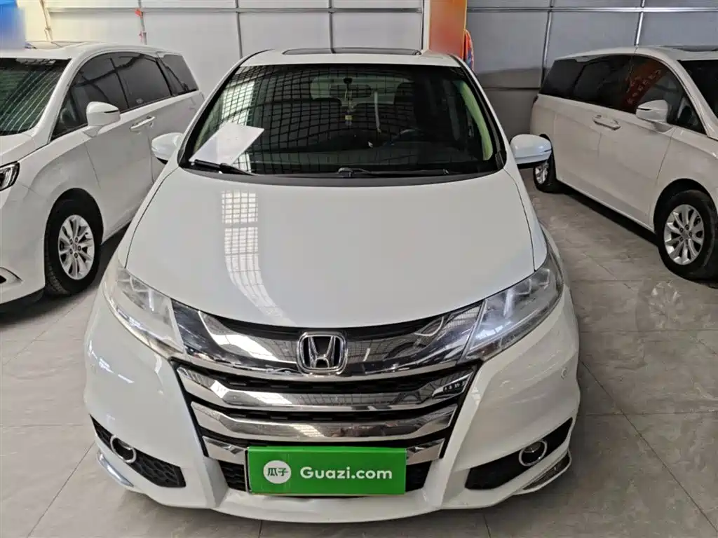 Honda Odyssey 2015 — фото 3