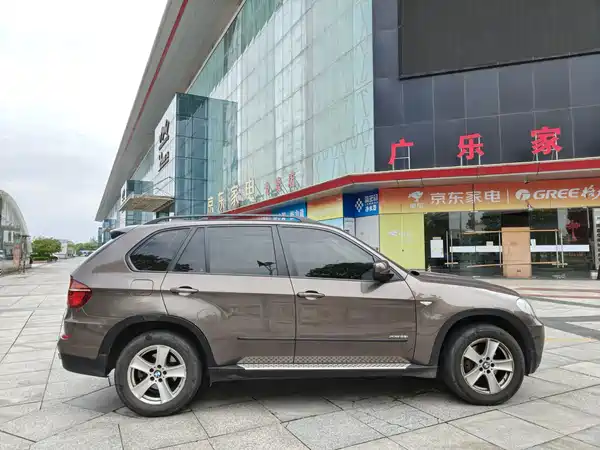 BMW X5 2011
