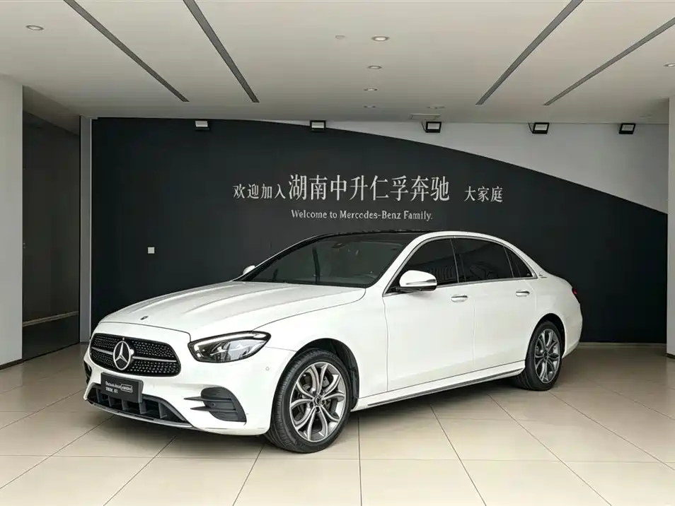 Mercedes-Benz E-Class 2022