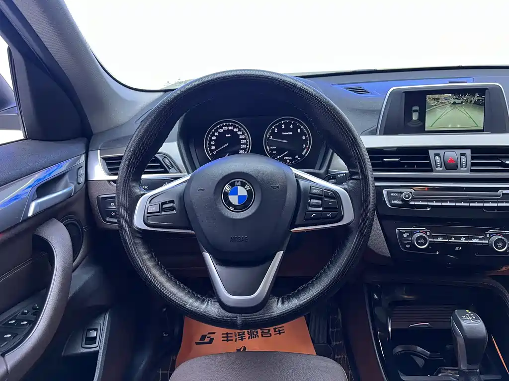 BMW X1 2018 — фото 12