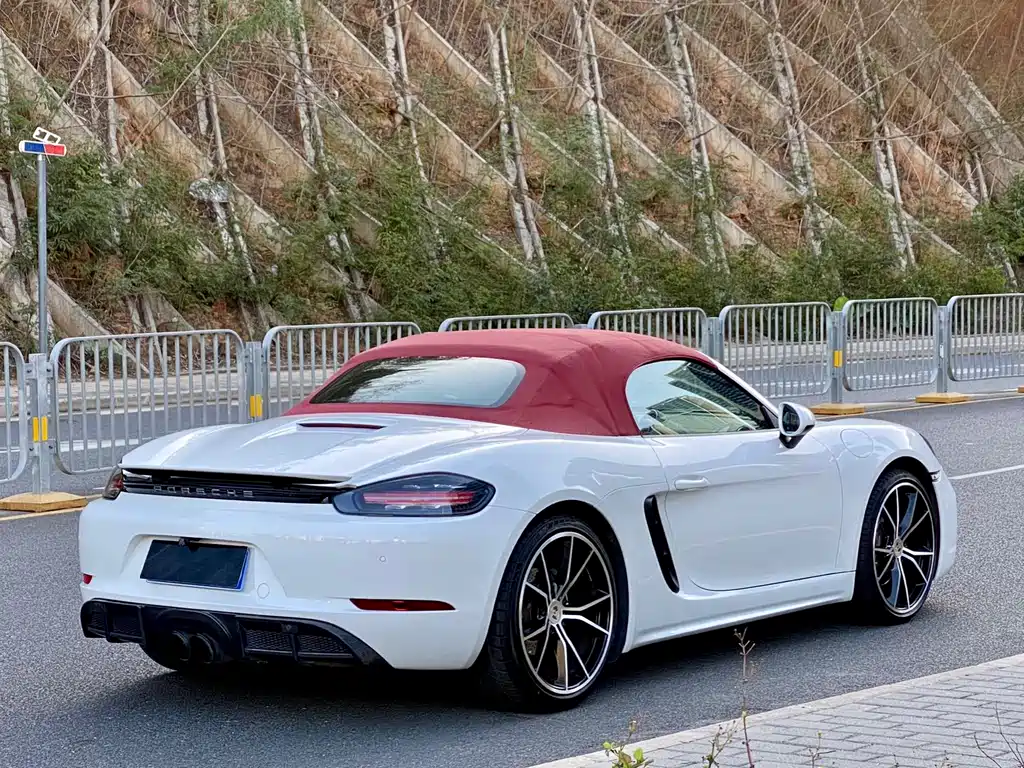 Porsche 718 2018 — фото 9